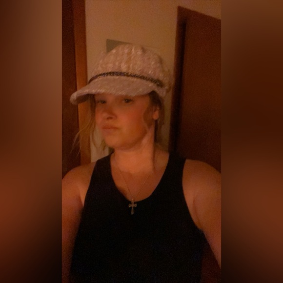 Meet your Posher, Jennifer - Picture 6 of 17